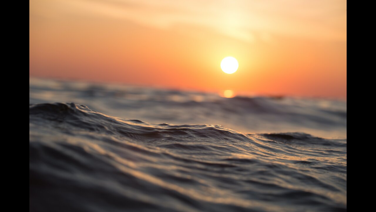 Fall asleep listening to soothing ocean waves with black screen