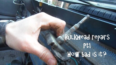 How bad is it? Landy Bulkhead Repairs Pt1