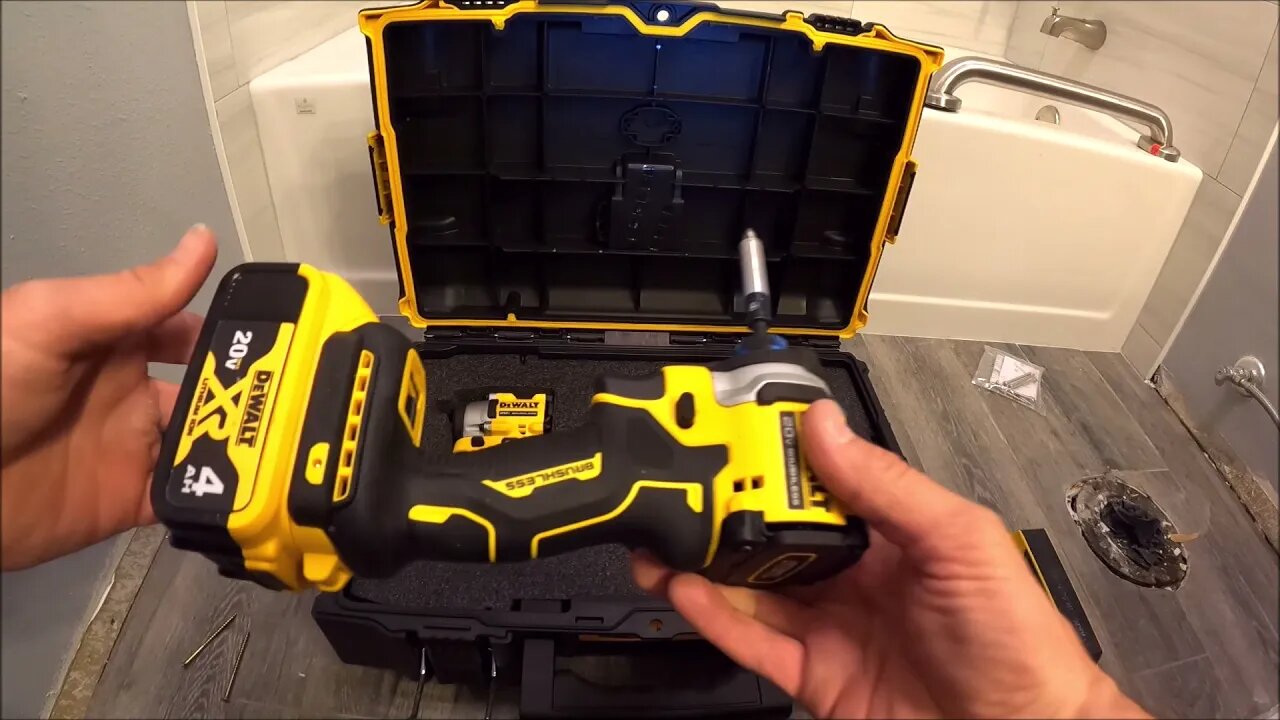 New Dewalt Atomic Impact DCF850 is a small powerhouse! #shorts#youtubeshorts#dewalttough