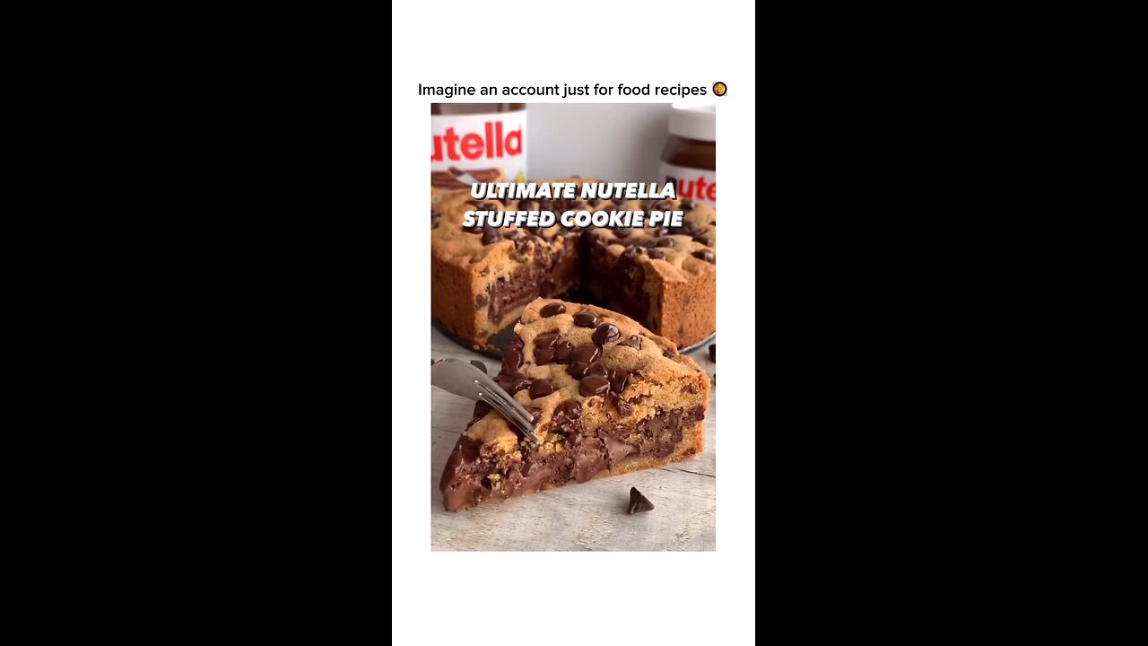 Ultimate Nutella Stuffed Cookie Pie.