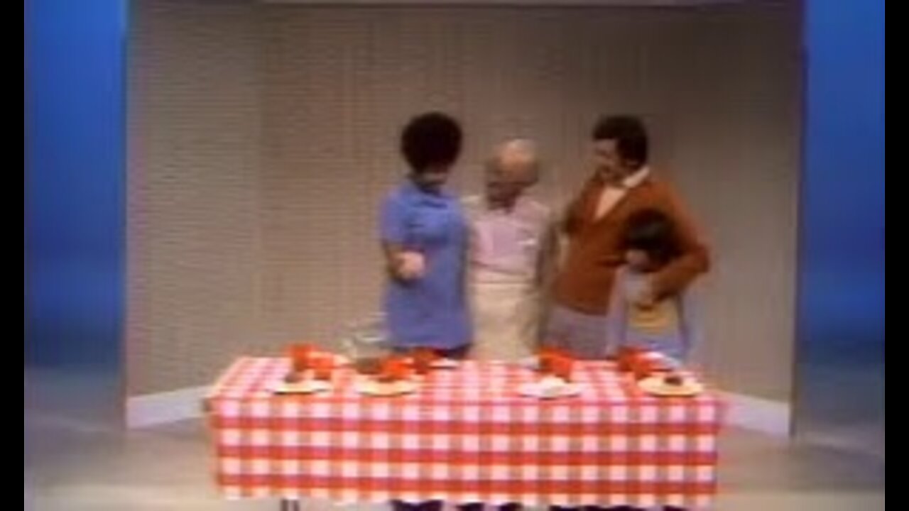 Classic Sesame Street - Susan, Bob, Brian and Mr. Hooper Cooperate