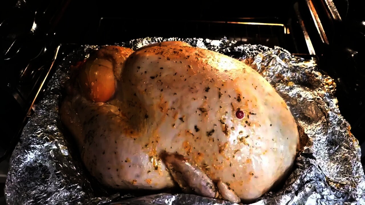 Cooking THE BEST Juicy Turkey Recipe😋