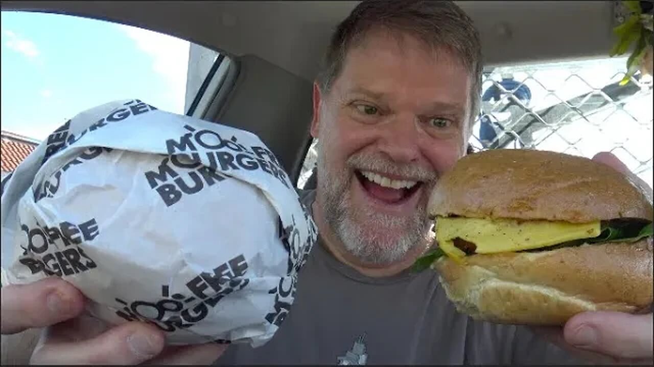 Let's Try Some Moo Free Vegan Burgers - Beef and Chicken!