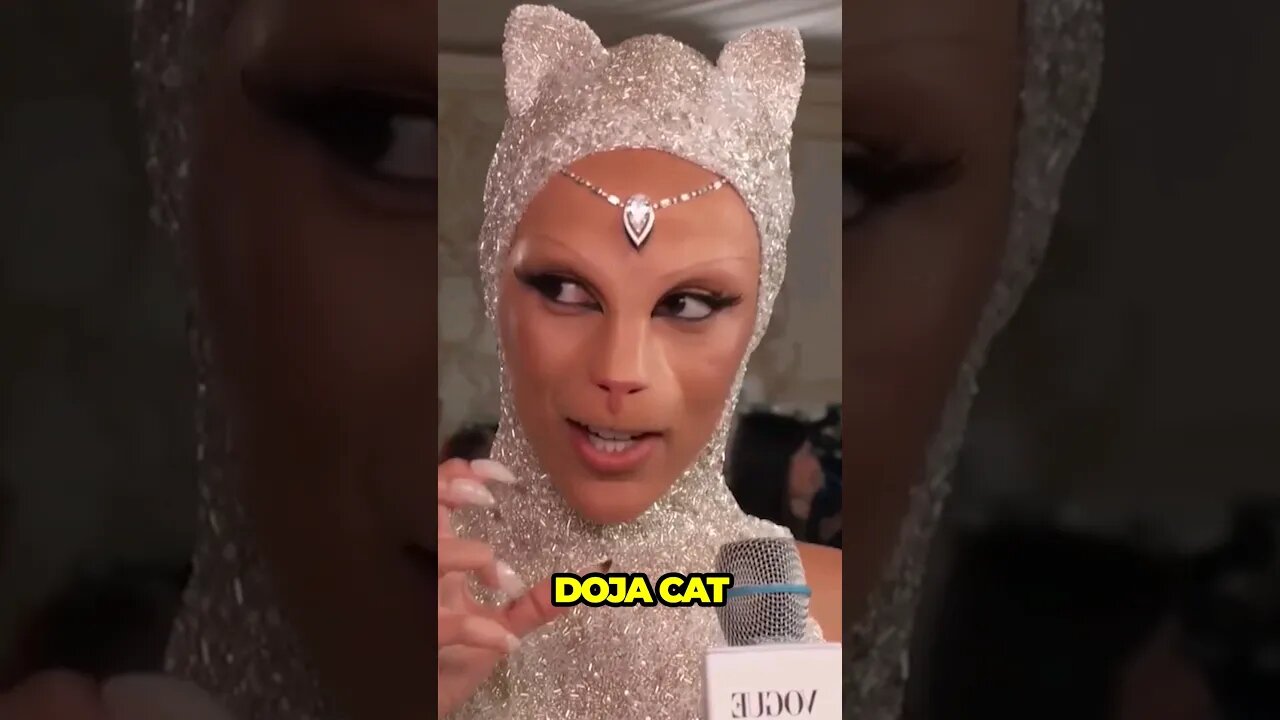 ¿Este Gato heredó cuánto? #metgala2023 #dojacat #shorts #antesdequefueranfamosos