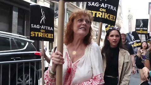 Thousands of performers show support for striking screenwriters in New York