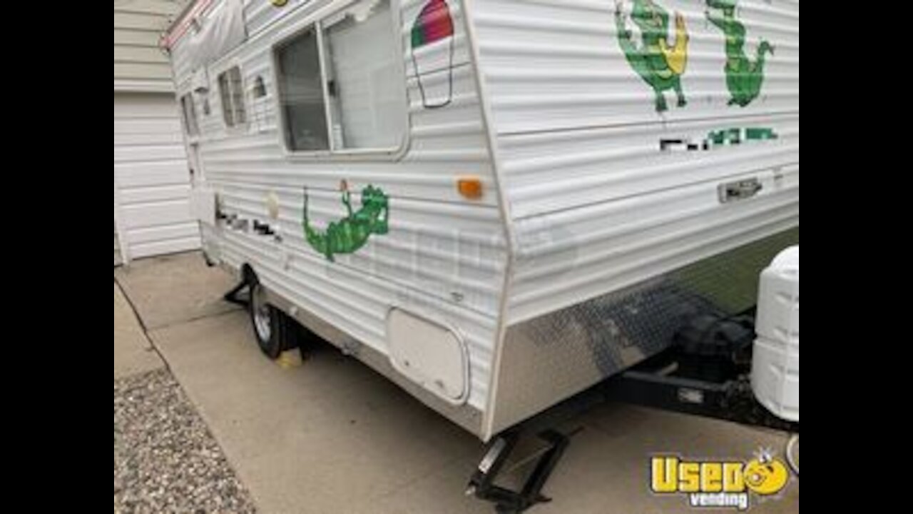 2007 - 8' X 14' Shaved Ice Concession Trailer with Lots of Extras for Sale in Iowa