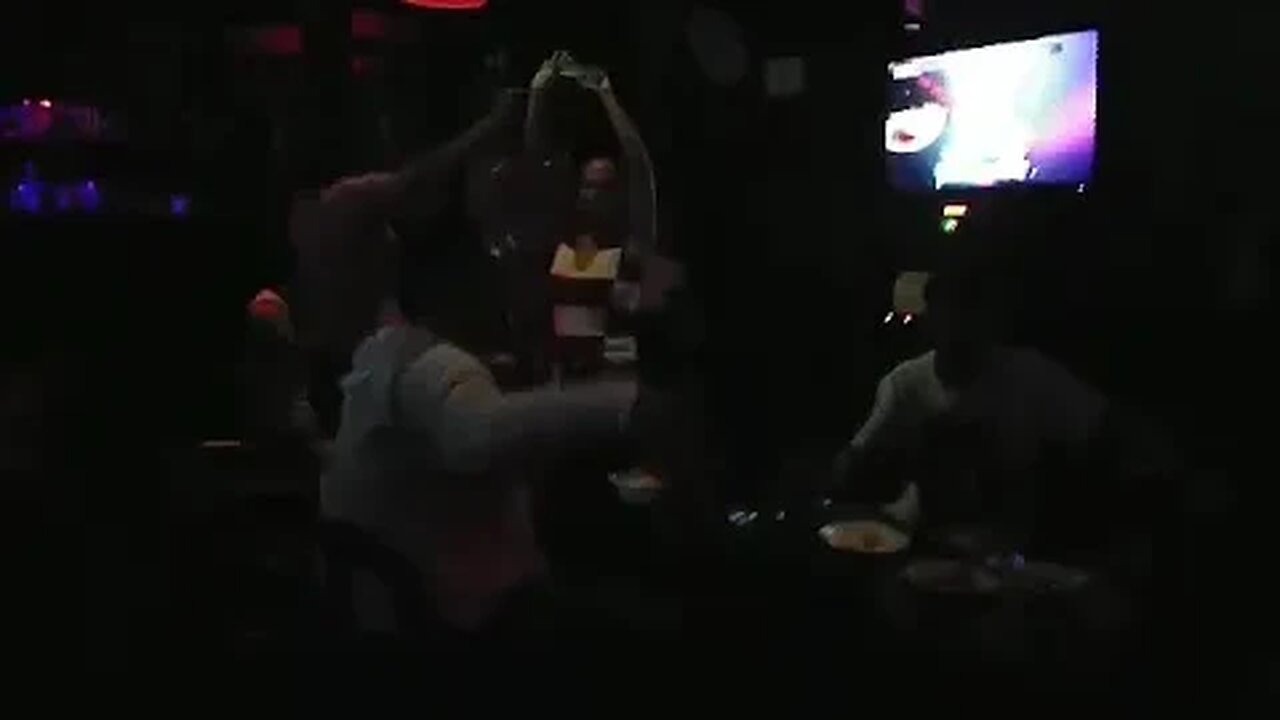3AM KARAOKE PEOPLE ON PAYDAY ARE THE BEST EVER
