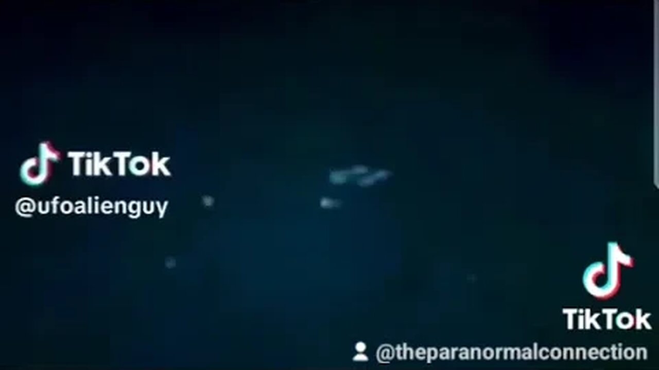 Ufo caught over an intersection.