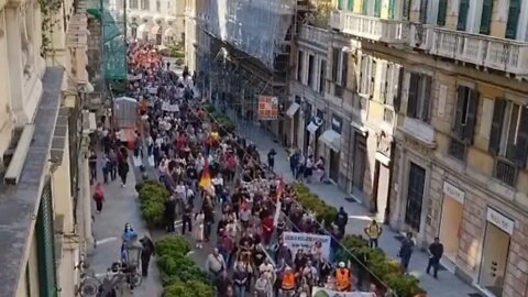 🇮🇹 ITALY 🇮🇹 - ITALIAN FREEDOM PROTEST CONVOY 2022 - GENOA ITALY