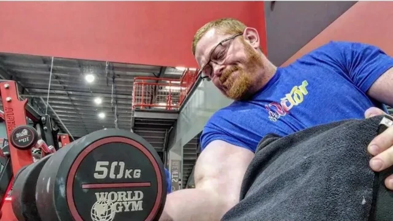 50kg Armwrestler Curls