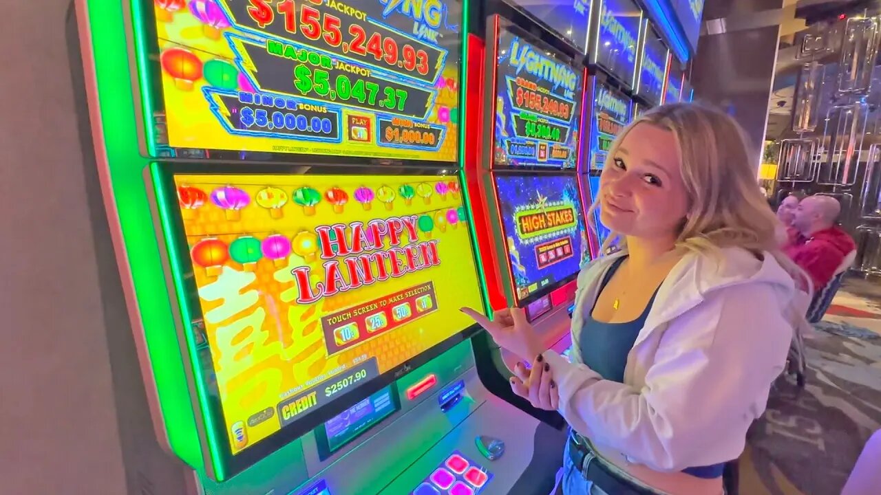 WINNING A JACKPOT!!! (Watch This Win From The Cosmopolitan Las Vegas! 🎰)