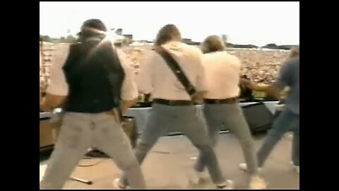 Status Quo - Roadhouse Medley Full version - Live Alive Quo