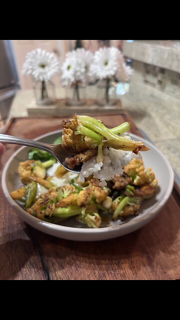 Pork and Cauliflower Stir Fry 花菜炒五花肉