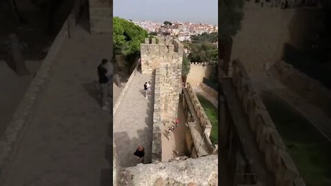 Don't Fall!!! Tower of The Keep. #rop this how #castles work. Castilo Sao Jorge.