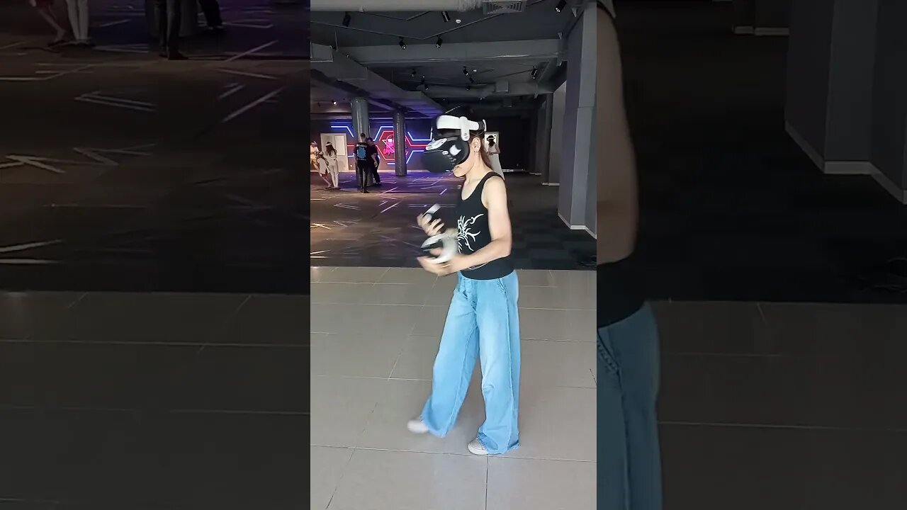 tiktok:unreal.md 🎮👾🕹️ #vr #vrclub #virtualreality #unrealvr #moldova #chisinau #vrarena 🖤 @unrealmd