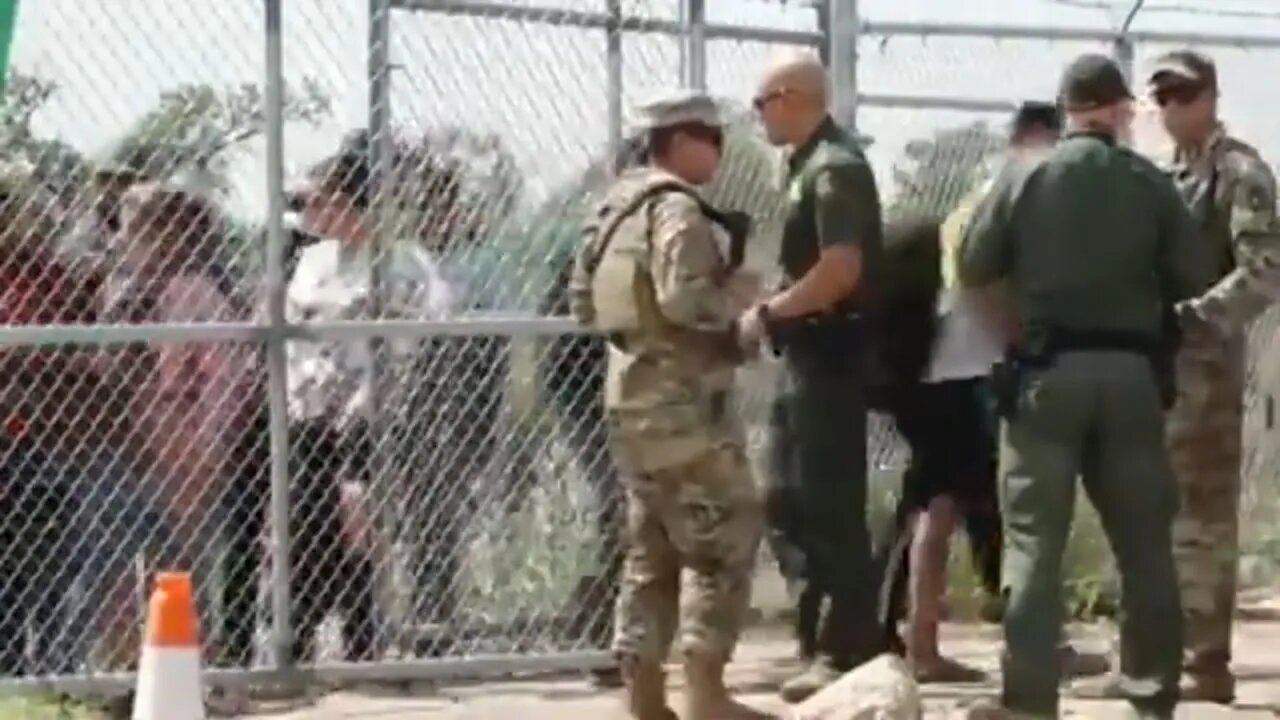 Video seems to show Biden's border agents allowing inside illegal immigrants
