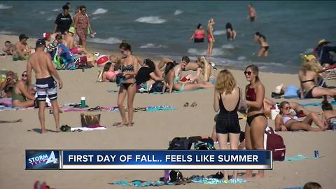 IT’S HOT: First day of fall is hottest of the year in Milwaukee