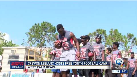 Cre'von LeBlanc hosts free football camp at Keiser University