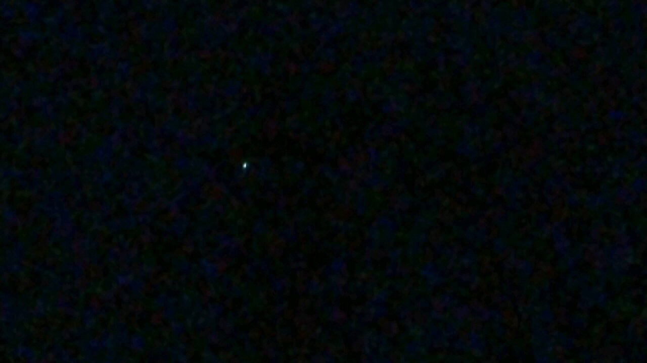 2 lights moving without sound