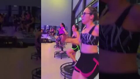 Jump animado na @Academia CompassFit