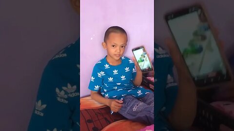 Yazid nonton youtube