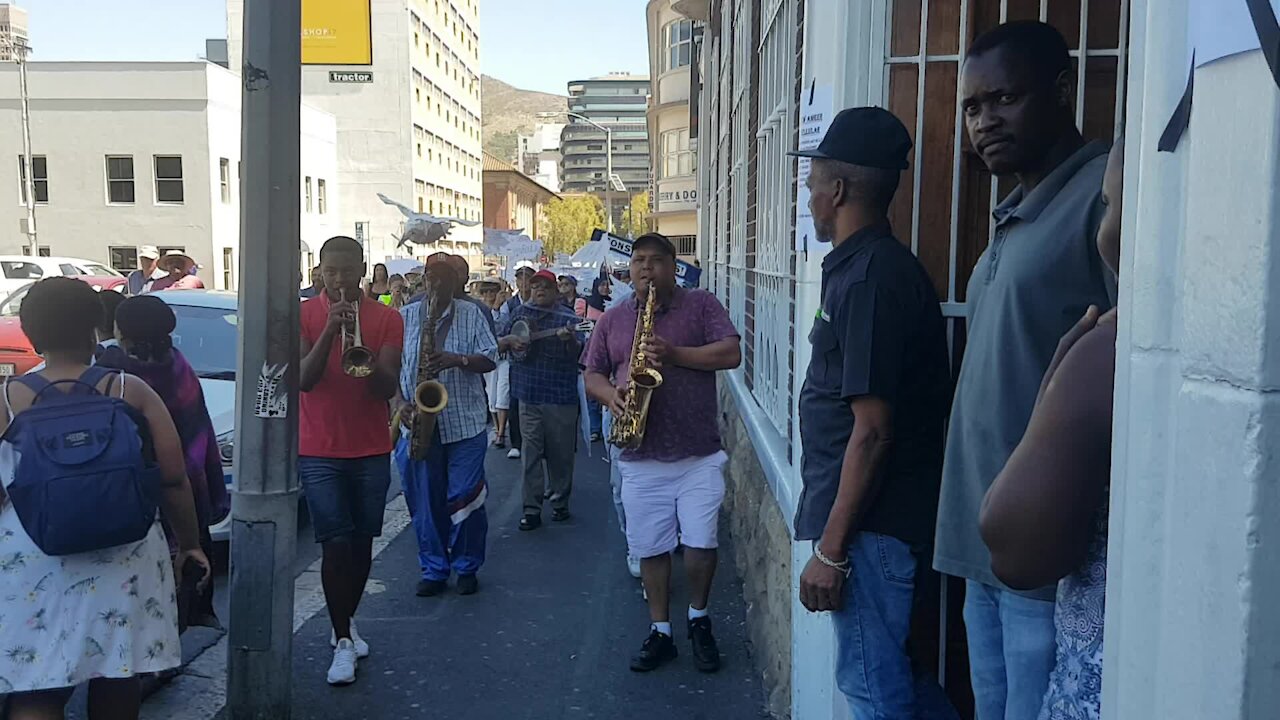 SOUTH AFRICA - Cape Town - District Six walk of remembrance (Video) (F4P)