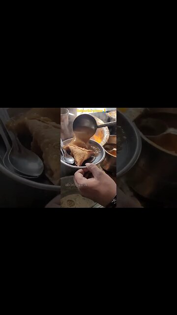 आज samosa khe ne gaya the dekho😱#viral #blogs #shortsfeed #youtubeshorts #funny #foodshorts #shorts
