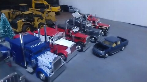 Amazing News! 1/64 Truck Stop and Heavy Equipment Yard Diorama DCP by First Gear Diecast Trucks