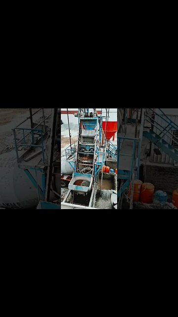 batching plant operation and operating #machinery #amazing#shortsvideo#skills#machine#batchingplant