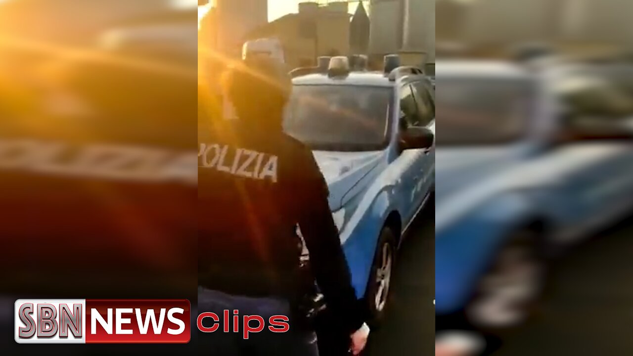 Italy: Police Patrol Brought Breakfast to the Demonstrators in Genoa - 4626