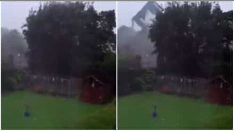 オペリアは二人の命を奪ったーハリケーンがアイルランドを直撃