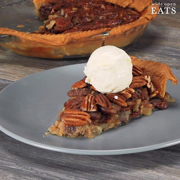 Cinnamon Whiskey Pecan Pie