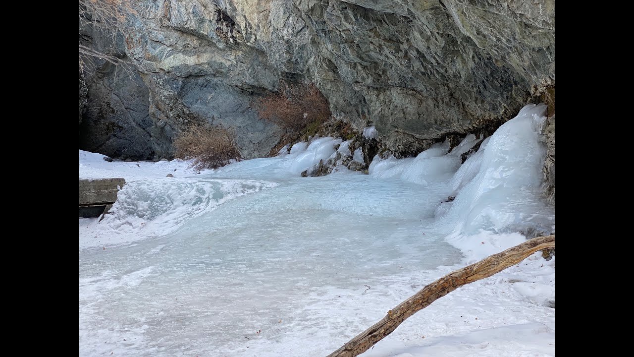 WALKING ON FROZEN ZAPATA FALLS COLORADO - Ty The Hunter