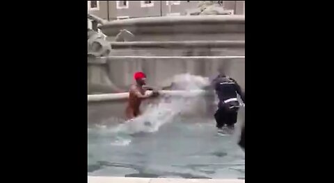 Italian Police Deal With Invader That Thinks Fountain Is A Public Bath