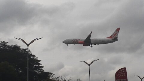 Boeing 737-800 PR-GTL en approche finale avant d'atterrir à Manaus depuis Fortaleza