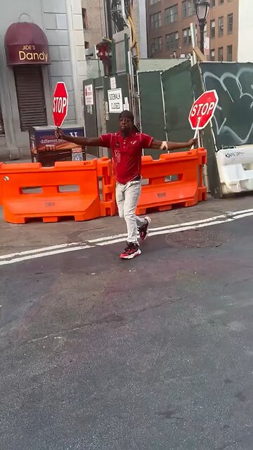 Dude Knew he fucked up as soon as he put his foot on the cop car.