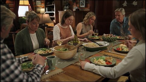 Heartland 1803 Family Dinner Scene