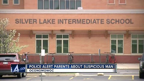 Oconomowoc PD: Suspicious man texting and Snapchatting kids