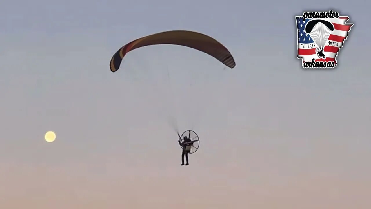 First flight at Paramotor Arkansas flight school solo