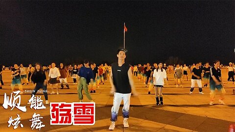 云菲菲一曲《殤雪》好聽極了，看著漫天飛舞的飄雪，太美太好聽【順能炫舞團】