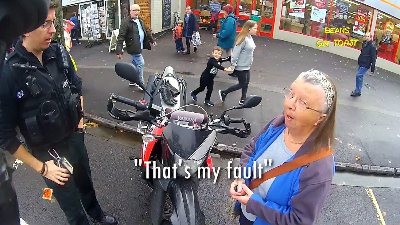 ►STUPID BIKE RIDERS AND EPIC MOTORCYCLE RIDING FAILS COMPILATION 2017 HD◄