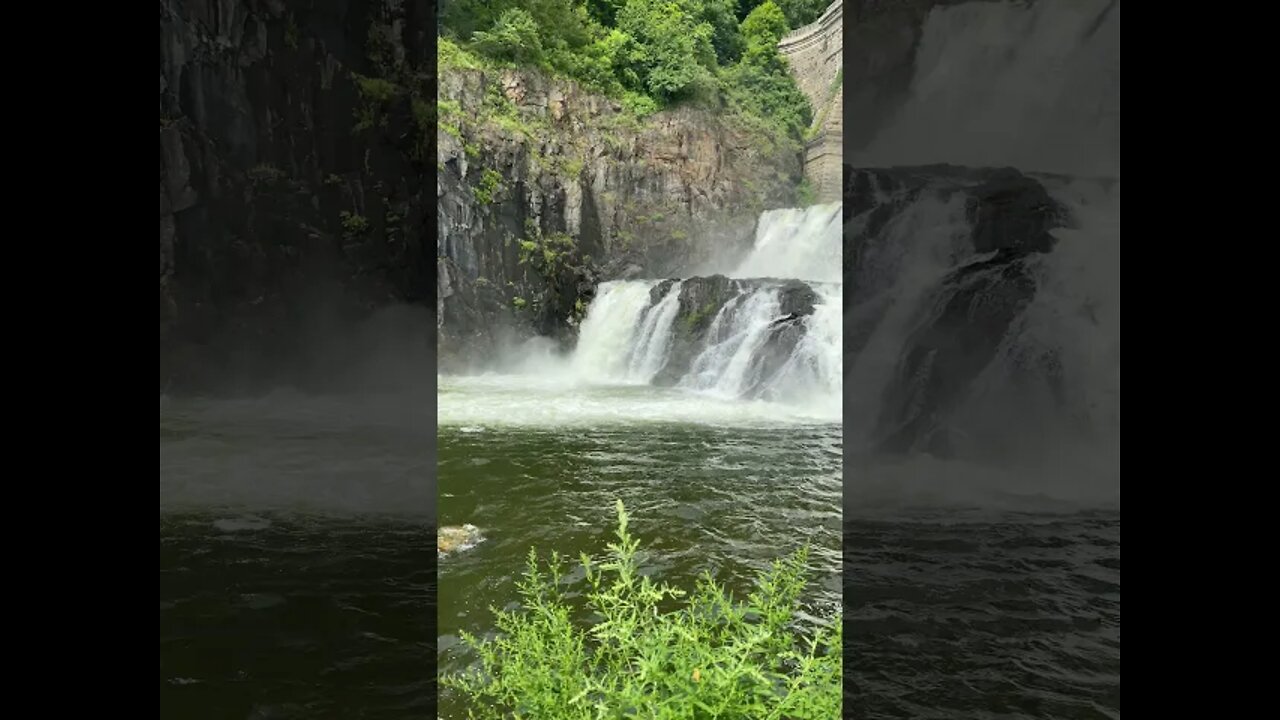 Croton Gorge Park 2021 4K Vertical