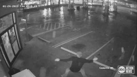 Video: Suspect throws brick 19 times at gas station door before giving up