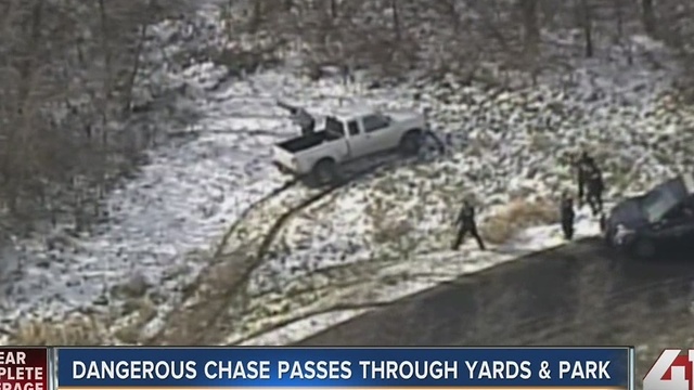 Man in custody after hour-long chase in KC metro