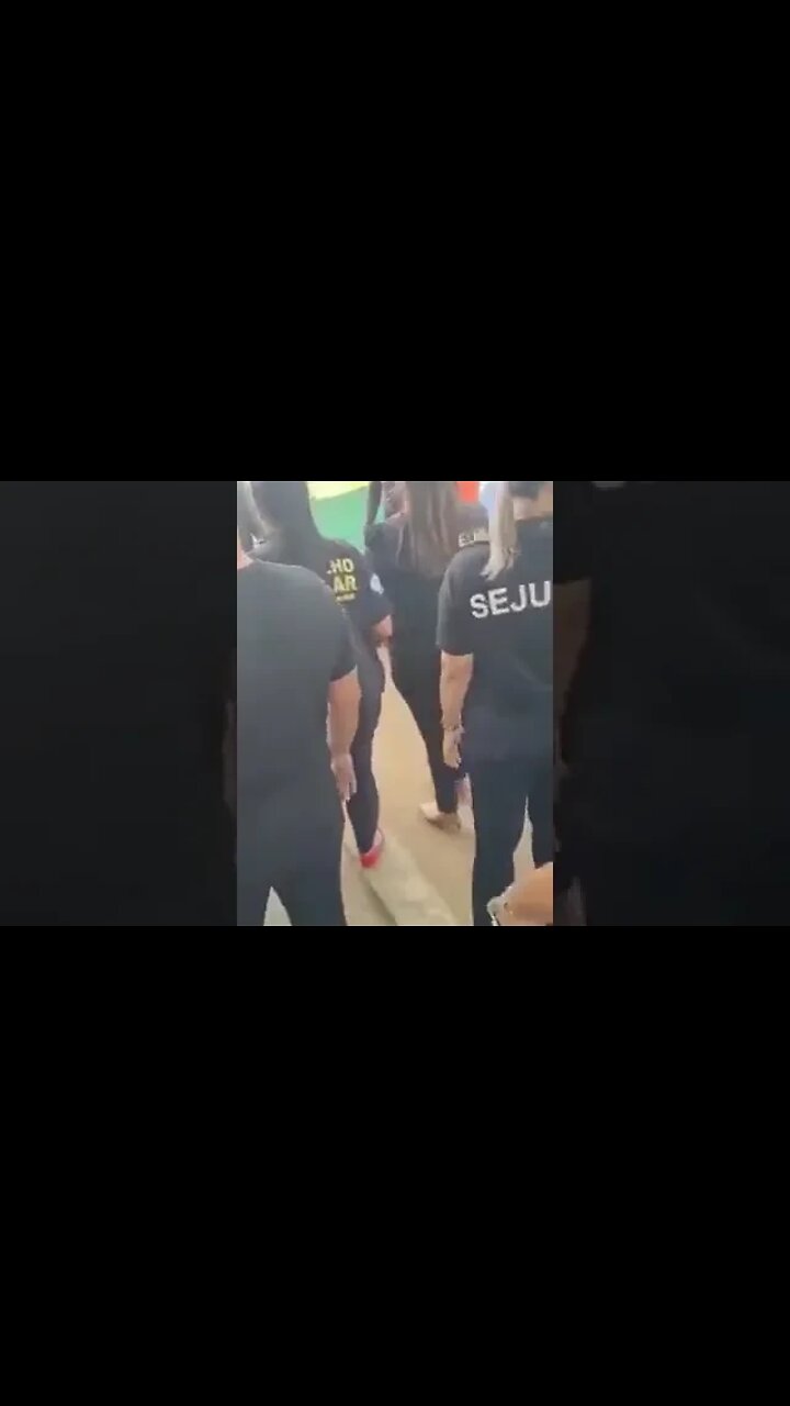 Conselho tutelar procurando pais que levam crianças nas manifestações