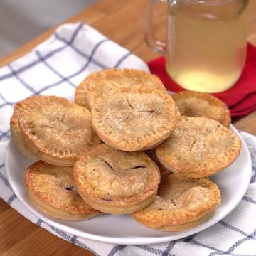 Mason Jar Lid Pies