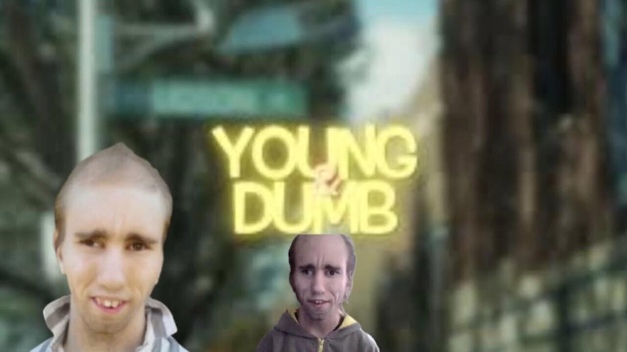 Cyraxx Young Dumb and Exposing himself