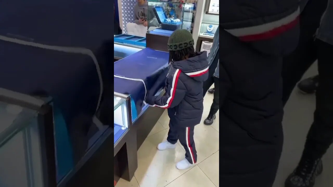 Kid gets gifted $500k worth of jewelry #shorts #christmas #giftideas #holiday #holidays #story #star