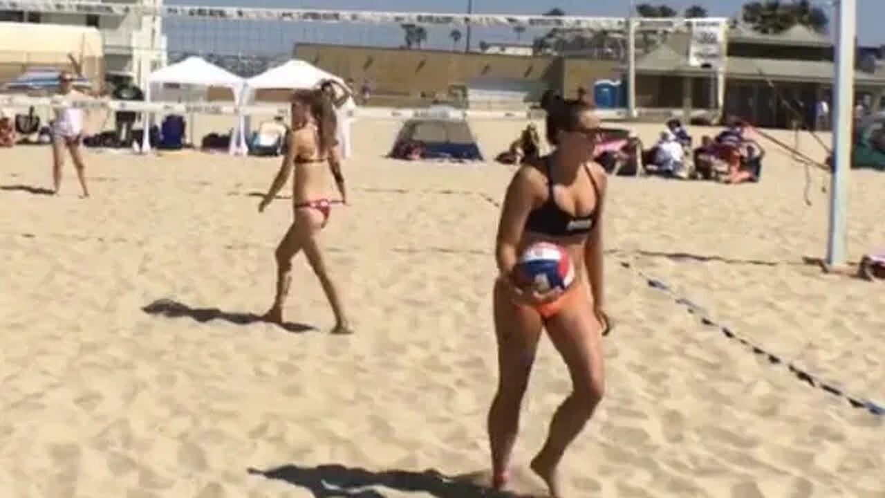 Women's Beach Volleyball Alice Maleah Aliya Dakota 01