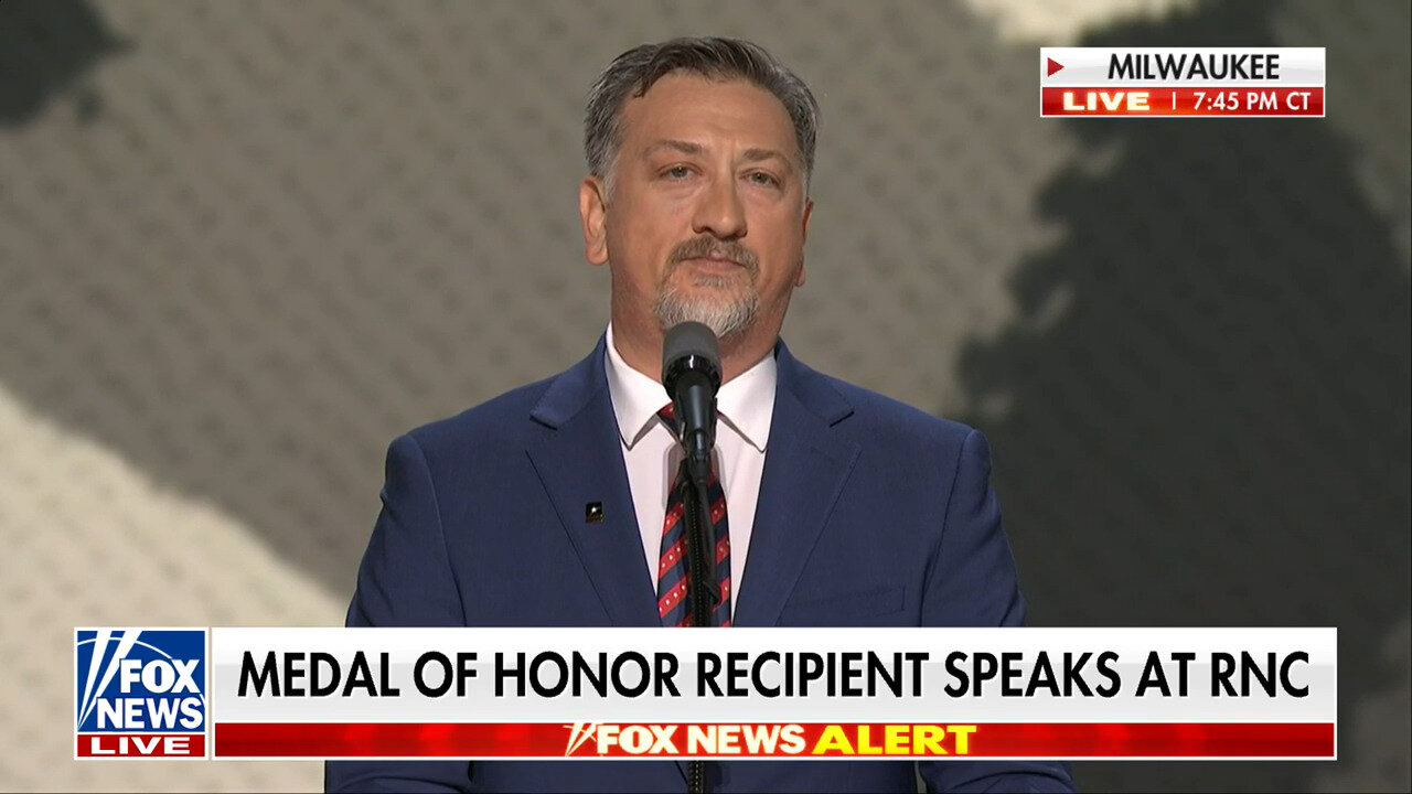 Medal Of Honor Recipient: Trump Loves America And Has Bled For Our Nation